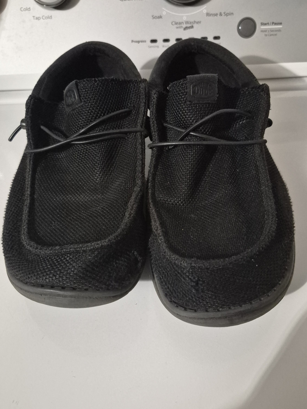 Black HEYDUDE Wally Funk Men's Size 9.Slip-On casual shoes